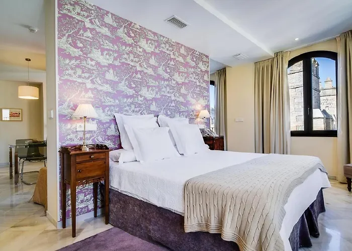 Suites Murillo Alcázar